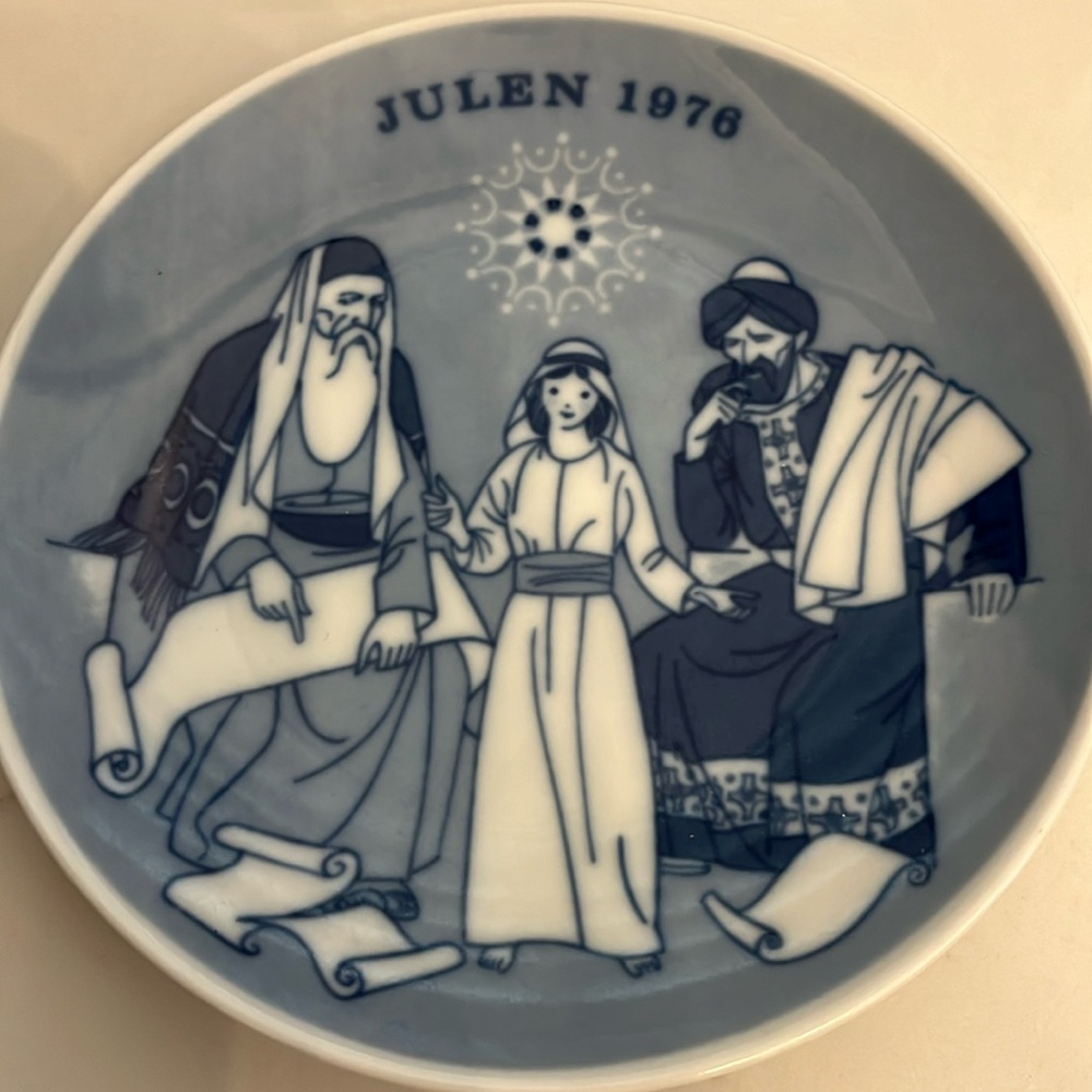 Porsgrund Vintage Norwegian 1976 Christmas plate